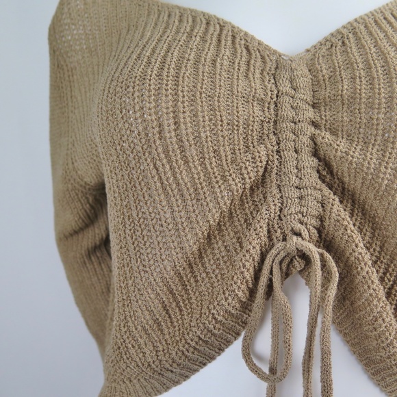 NWT Casting LA Scrunched Long Sleeve Crop Sweater - Picture 2 of 7